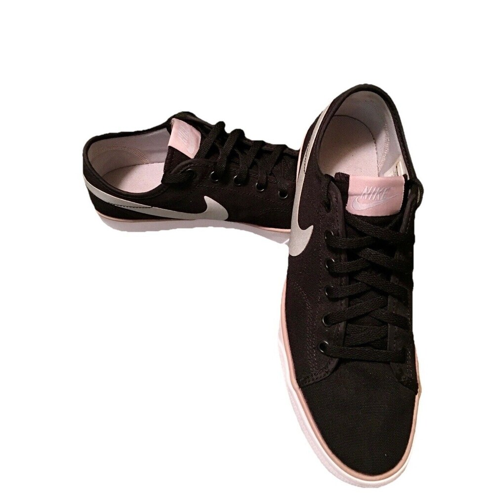 Nike Court Legacy Low Top Black Sneaker Womens Size 9 / Mens Size 7.5